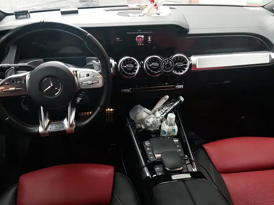 Mercedes-Benz GLB AMG 2023 — фото 12
