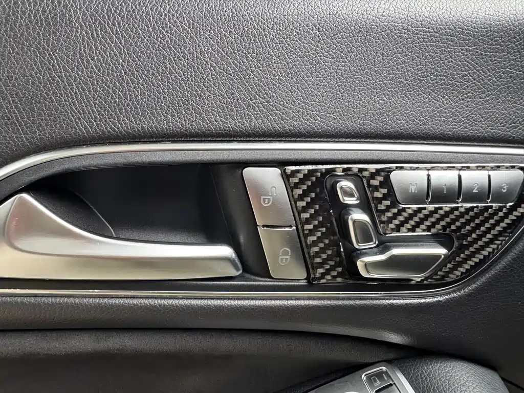 Mercedes-Benz CLA 2018 — фото 36