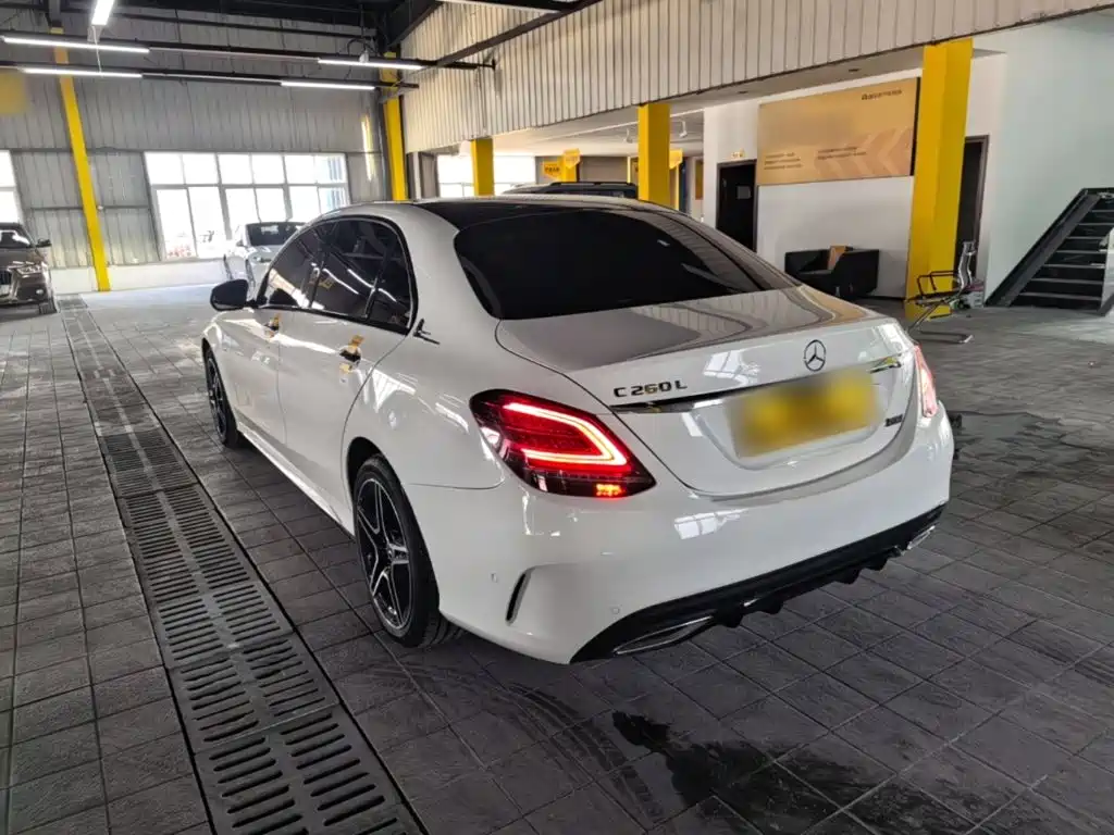 Mercedes-Benz C-Class 2021