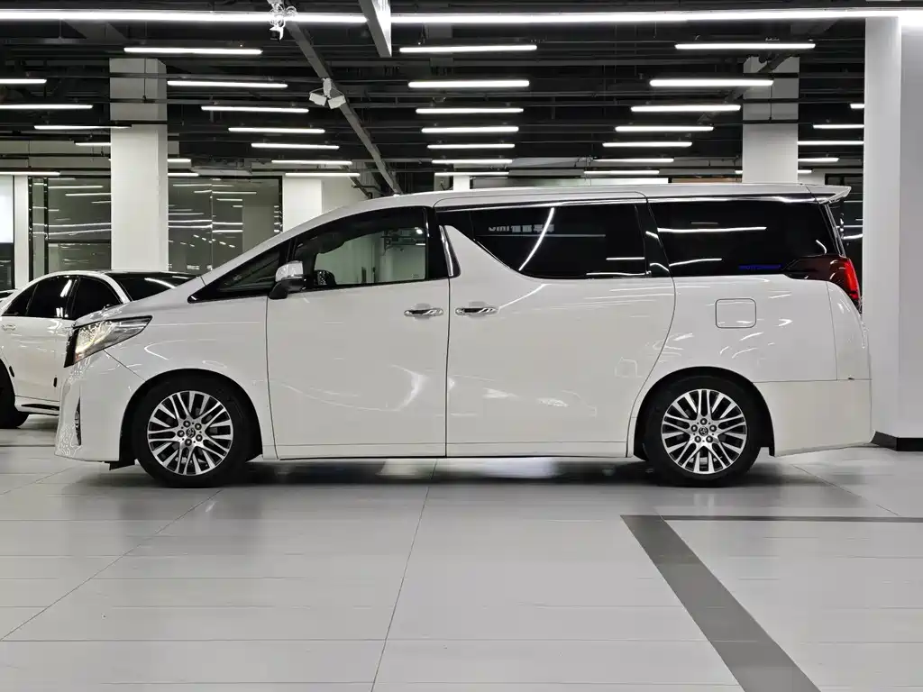 Toyota Alphard 2015 — фото 2