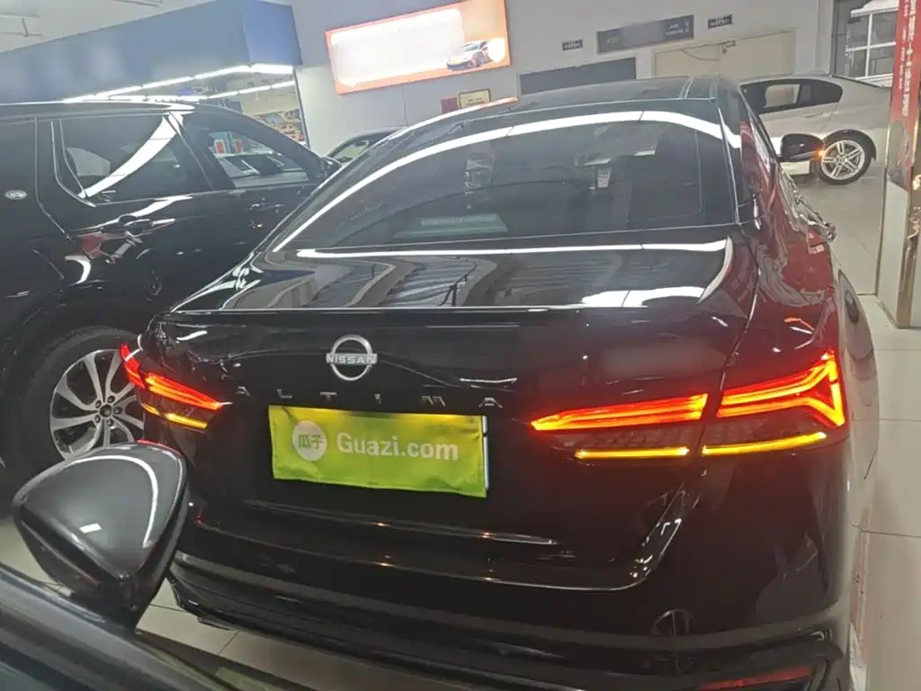 Nissan Teana 2024