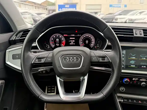 Audi Q3 2021