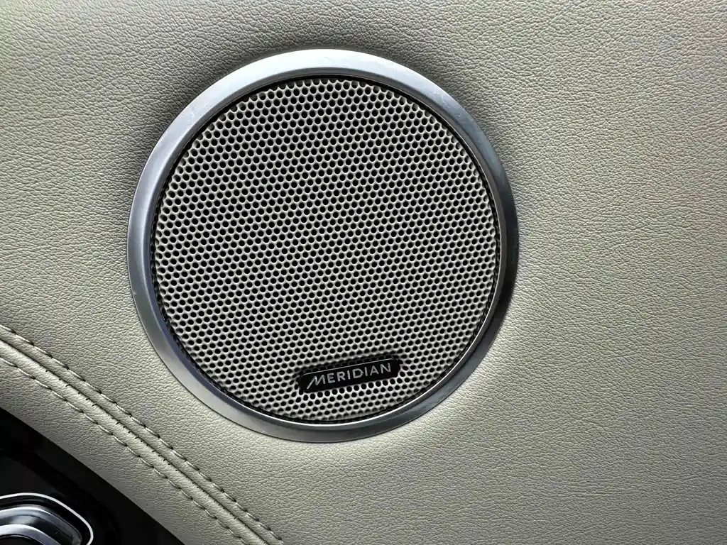 Land Rover Range Rover 2022 — фото 14