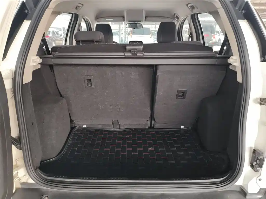 Ford Ecosport 2016 — фото 19