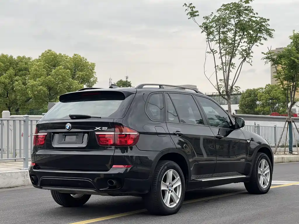 BMW X5 2011
