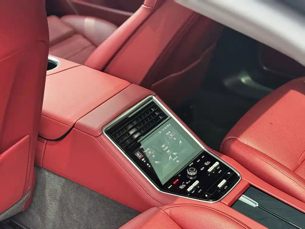 Porsche Panamera New Energy 2023 — фото 11