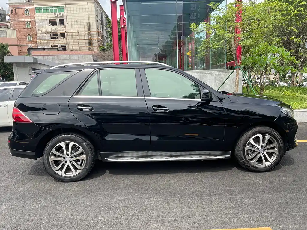 Mercedes-Benz GLE 2017
