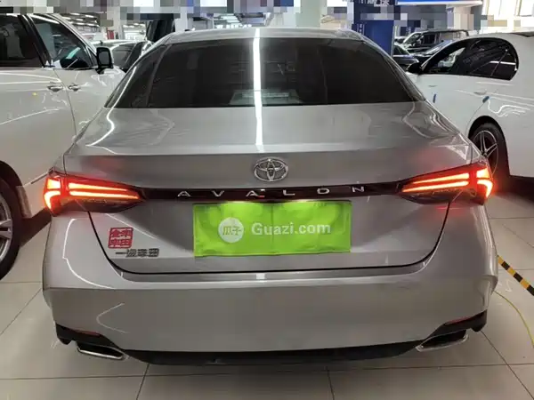 Toyota Avalon 2022