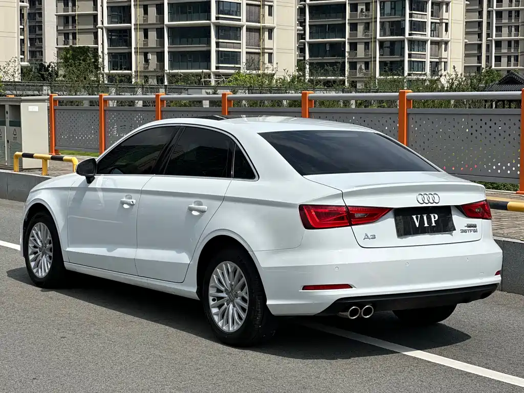 Audi A3 2015 — фото 14