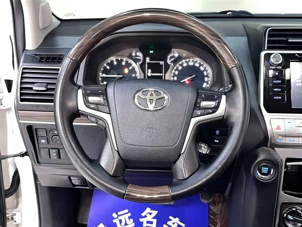Toyota Prado 2018 — фото 9