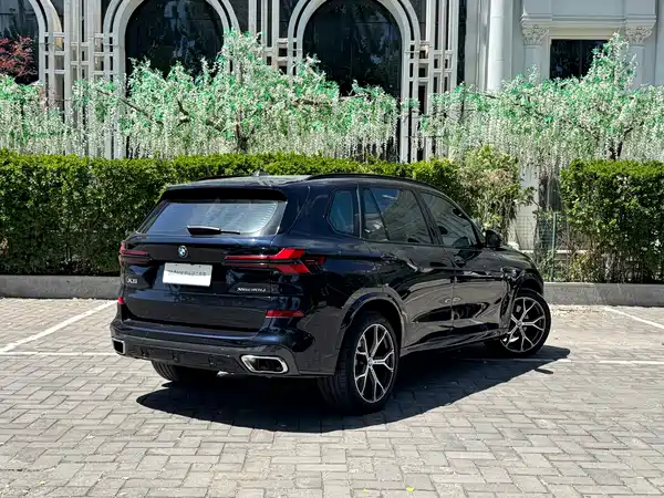 BMW X5 2023