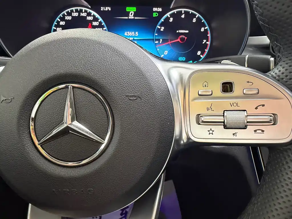 Mercedes-Benz C-Class 2020 — фото 18