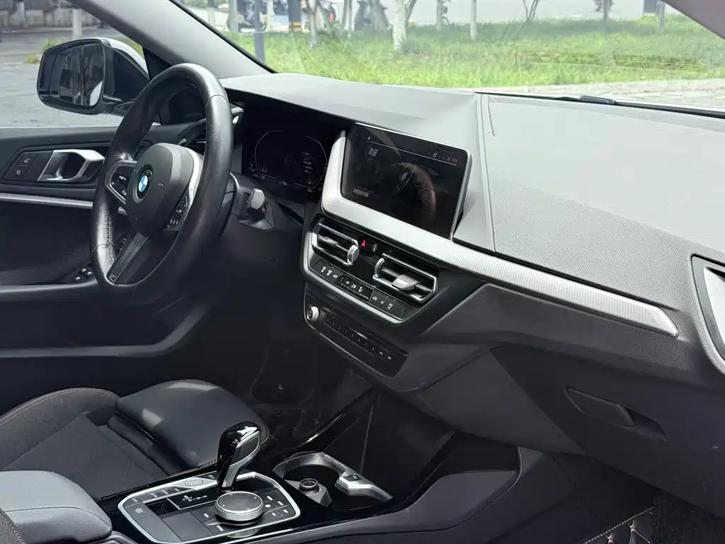 BMW 2 Series 2024 — фото 13