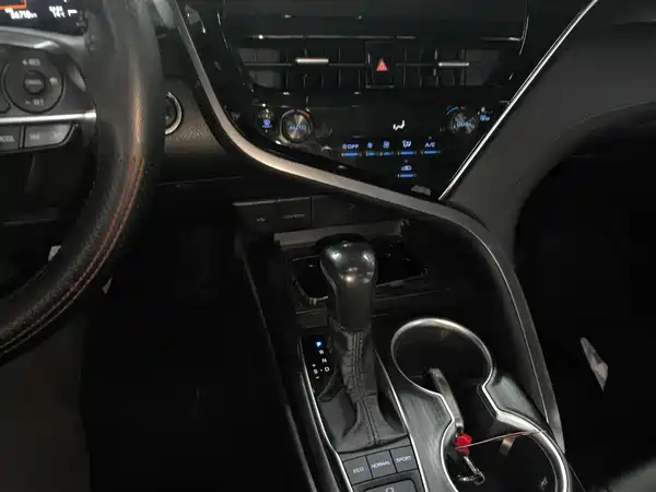 Toyota Camry 2021