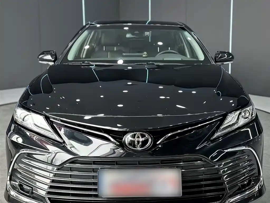 Toyota Camry 2022 — фото 20