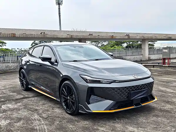 Changan UNI-V 2025