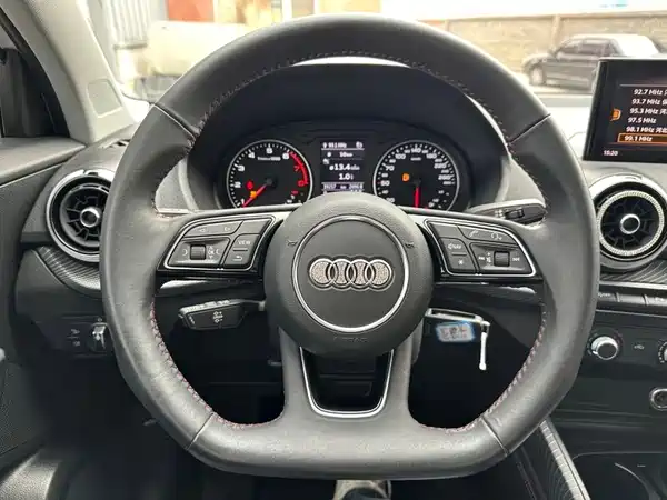 Audi Q2L 2022