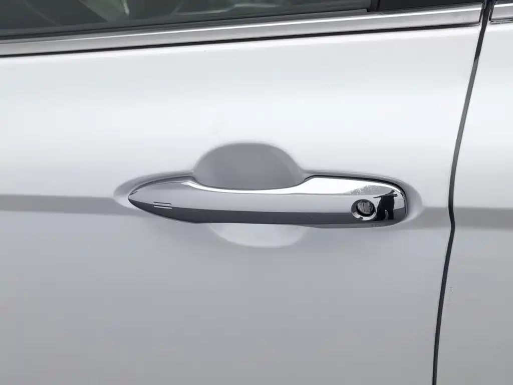 Toyota Camry 2020 — фото 18