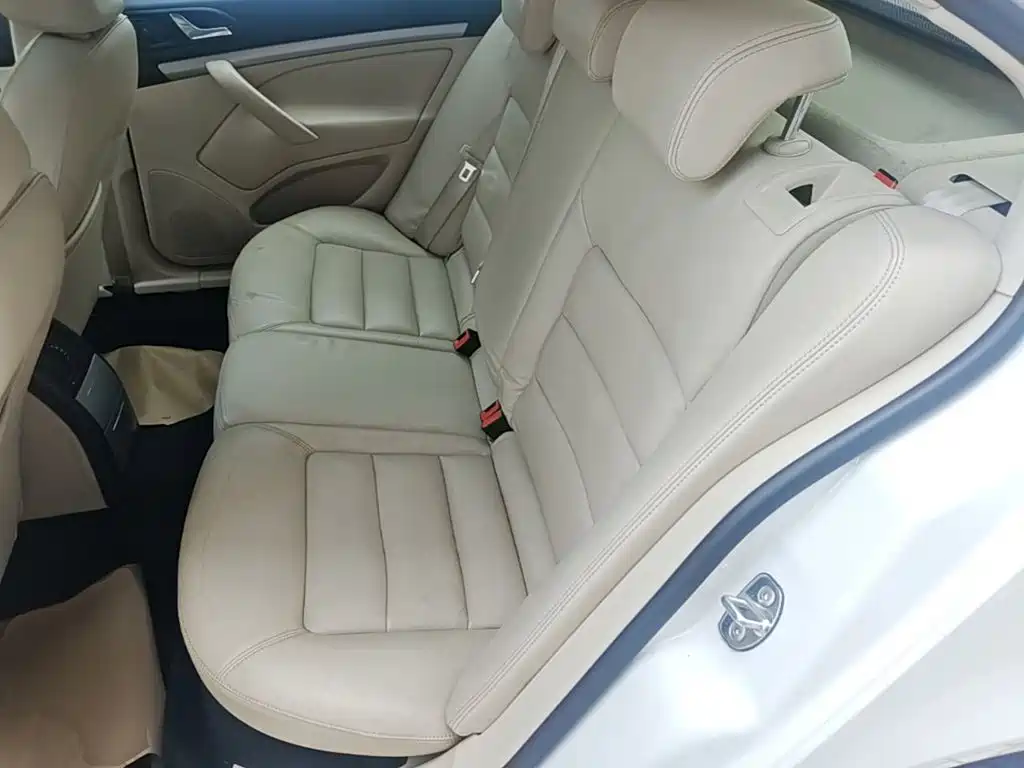 Skoda Octavia 2015 — фото 17