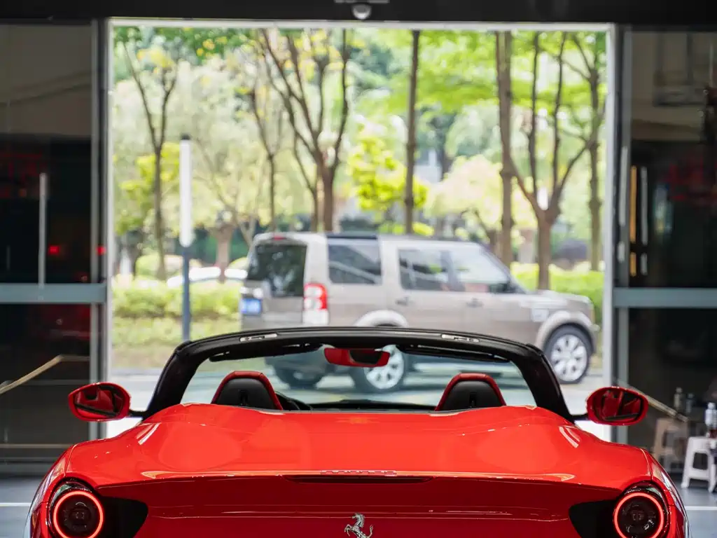 Ferrari Portofino 2019 — фото 14