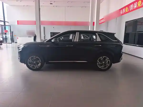 Hongqi HS3 PHEV 2026