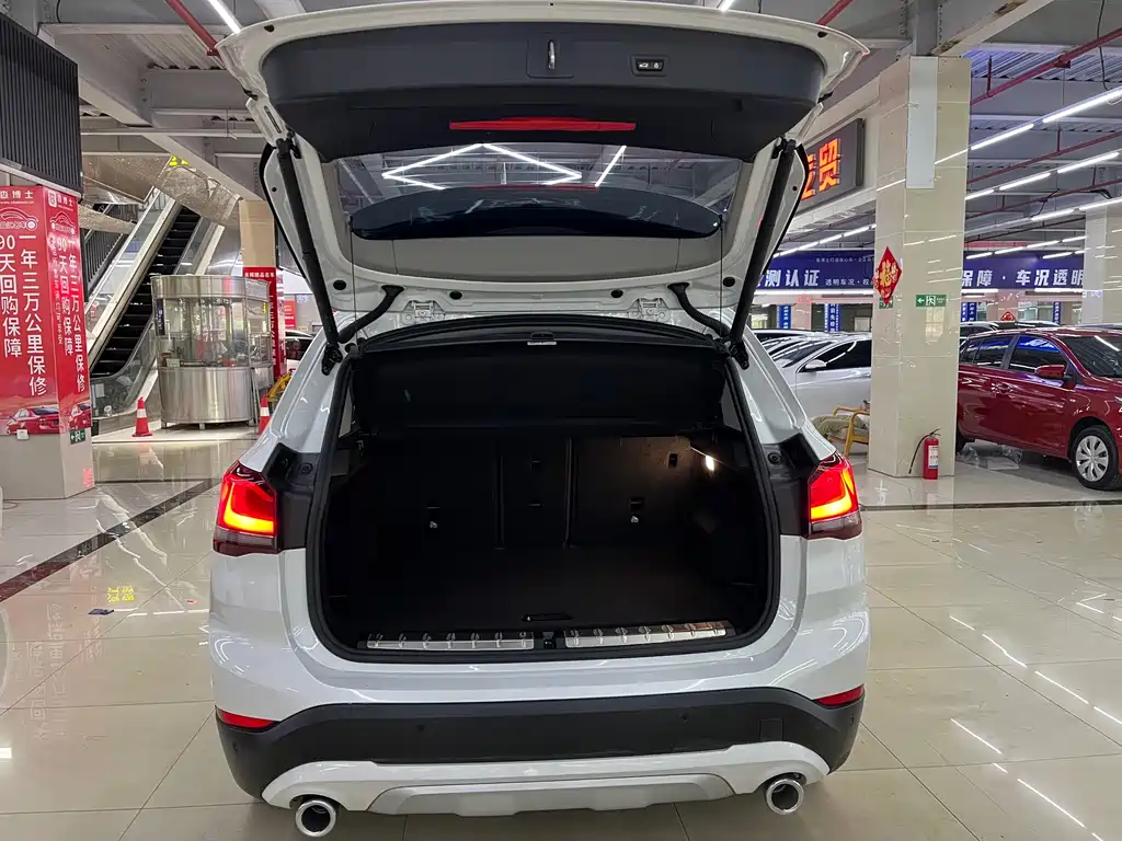 BMW X1 2021 — фото 11