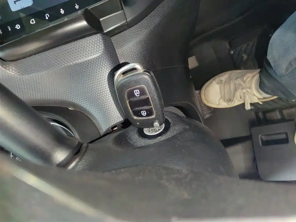Hyundai Verna 2018 — фото 17