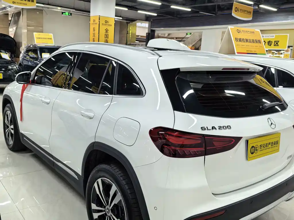 Mercedes-Benz GLA 2025 — фото 13
