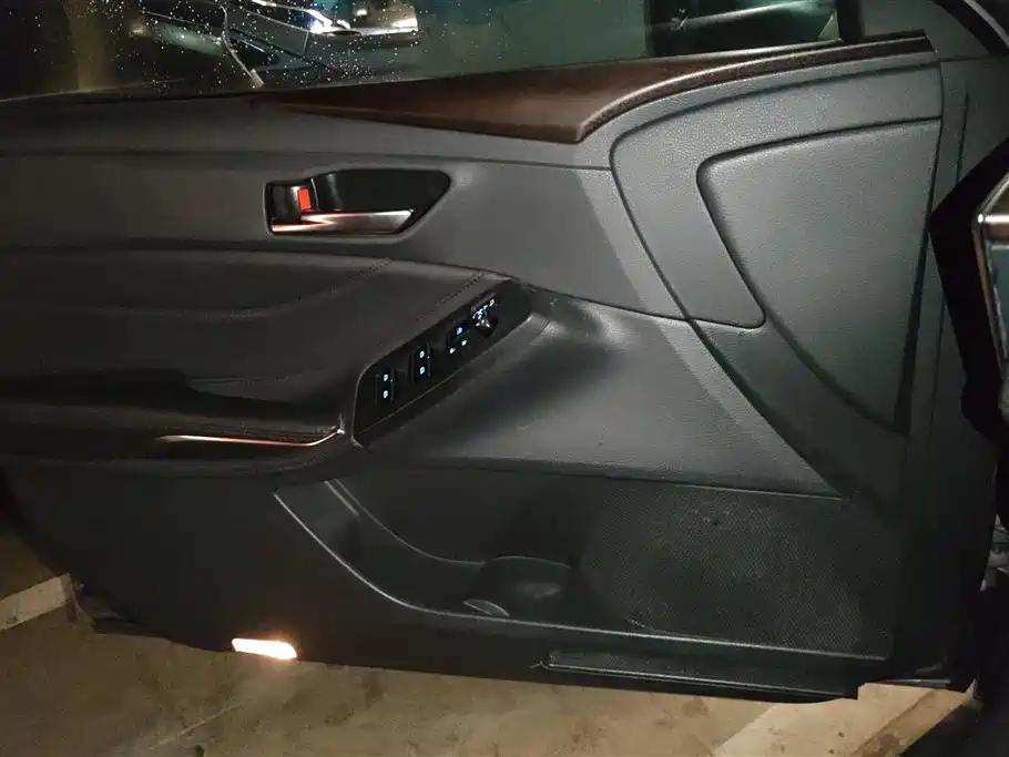 Toyota Avalon 2020