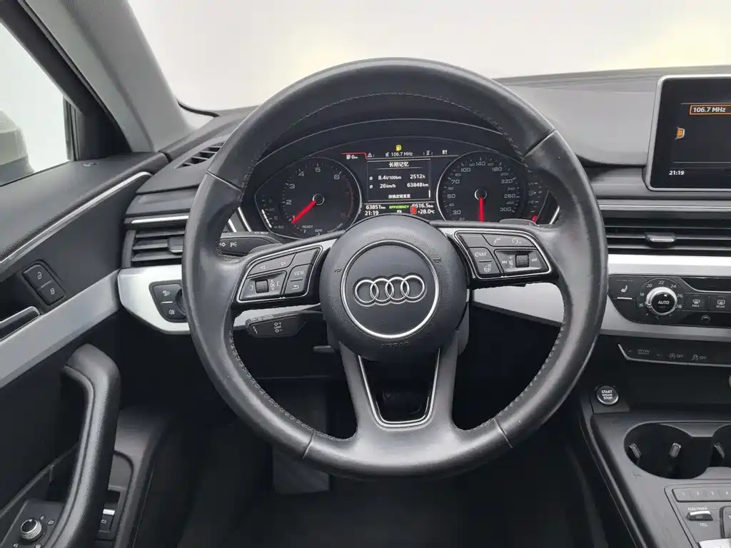 Audi A4L 2017 — фото 11