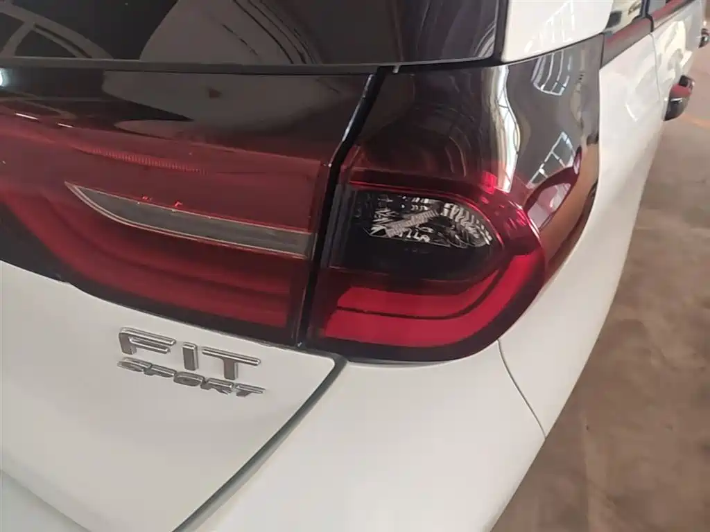 Honda Fit 2021 — фото 8