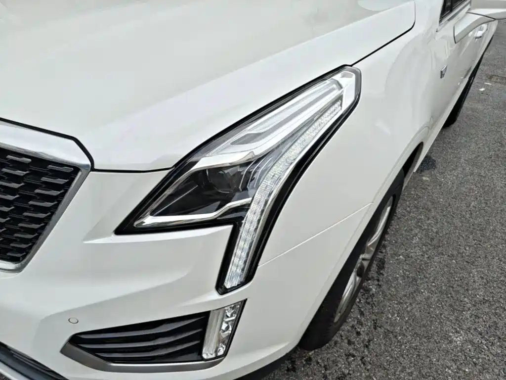 Cadillac XT5 2020 — фото 24