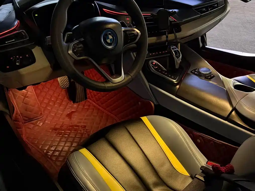 BMW i8 2015 — фото 9