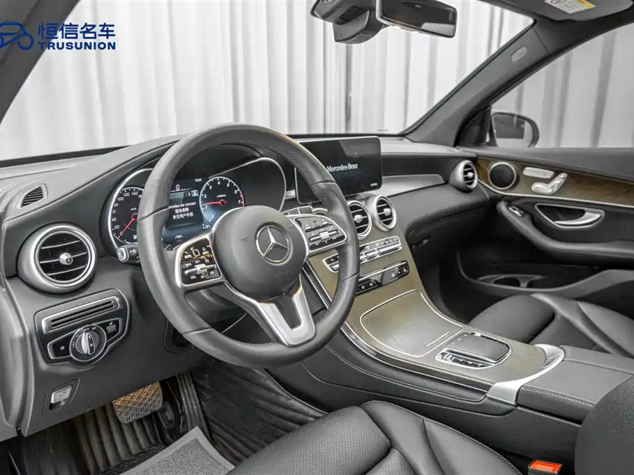 Mercedes-Benz GLC 2020 — фото 12
