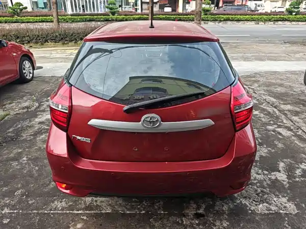 Toyota Yaris L 2020