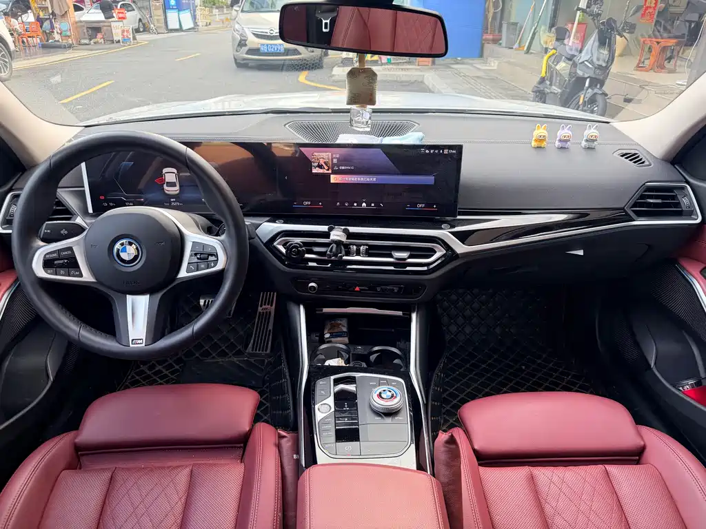 BMW i3 2024