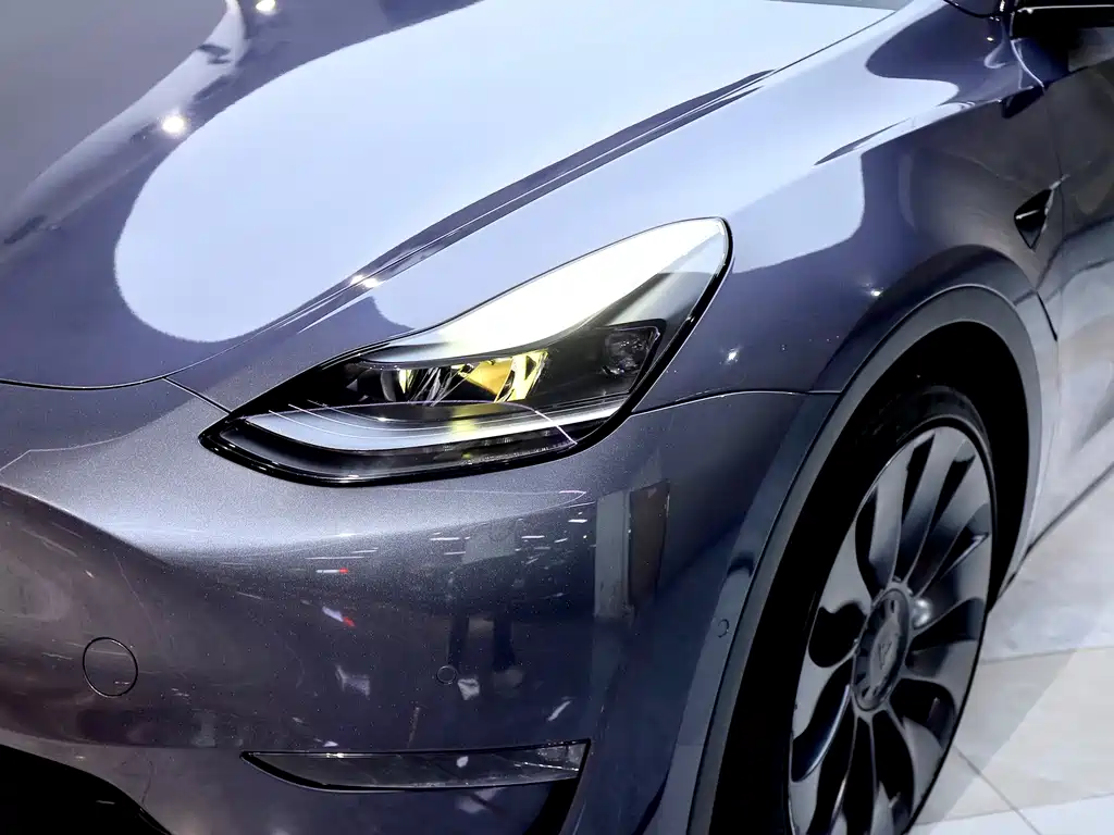 Tesla Model Y 2022 — фото 10