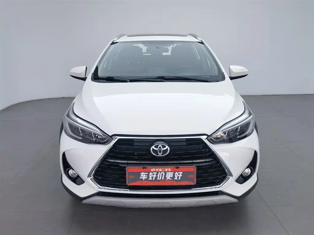 Toyota Yaris L 2021