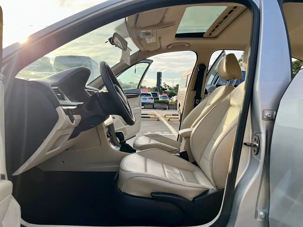 Volkswagen Lavida 2014