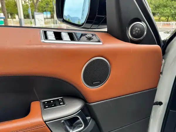 Land Rover Range Rover Sport 2015