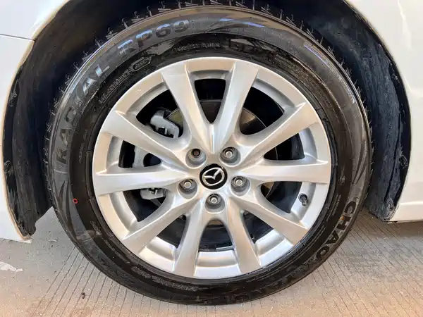 Mazda Atenza 2015