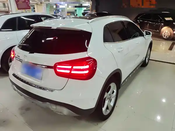 Mercedes-Benz GLA 2018