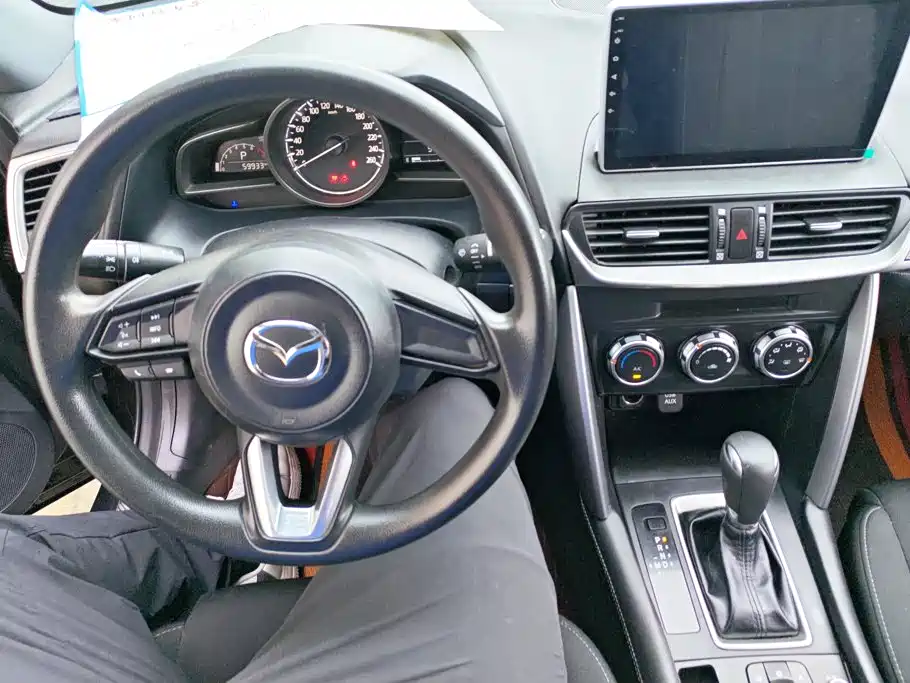 Mazda CX-4 2019 — фото 12