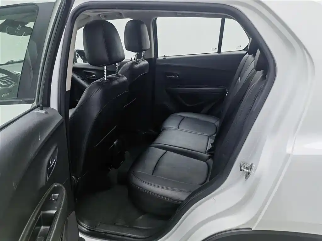 Chevrolet Trax 2016 — фото 15