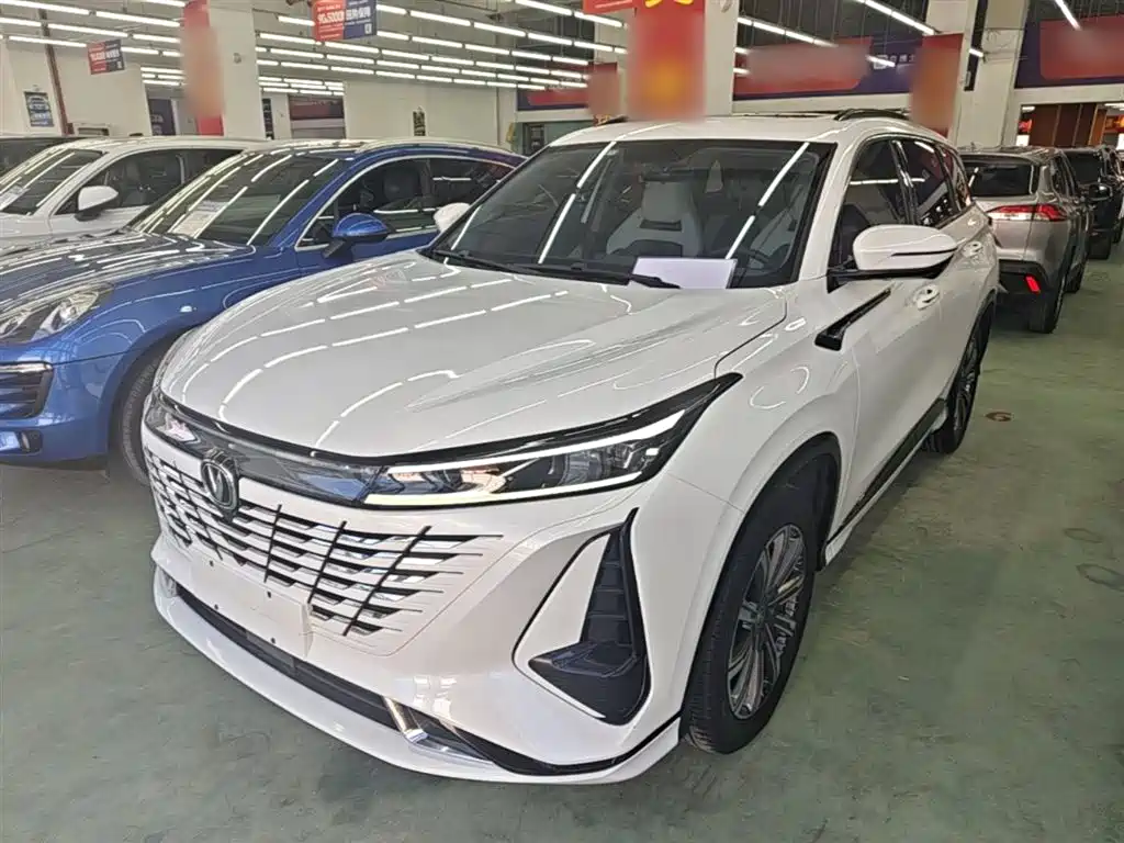 Changan CS75 PLUS 2023 — фото 1