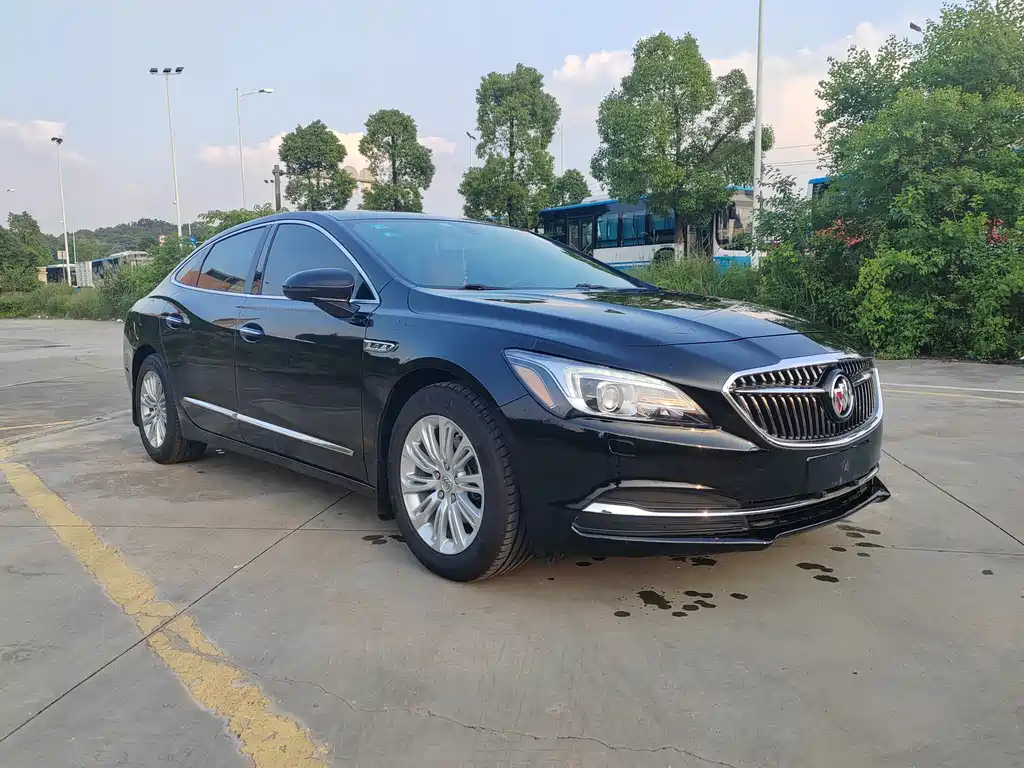Buick LaCrosse 2017 — фото 3