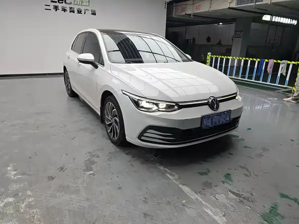 Volkswagen Golf 2022
