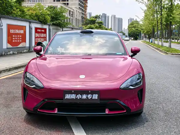Xiaomi SU7 2025