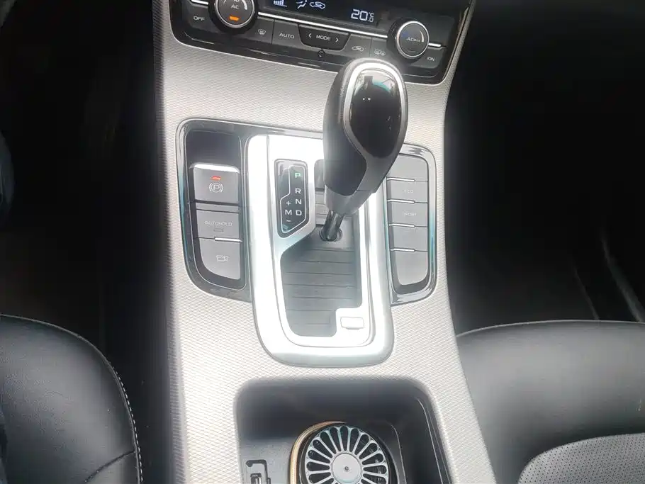 Geely Emgrand GL 2019 — фото 16