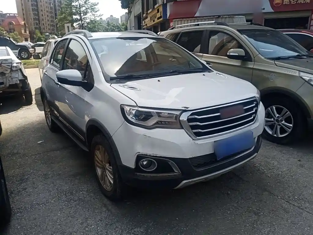 Haval H1 2015 — фото 4